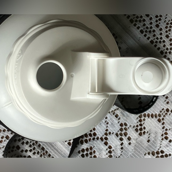 HydroJug Water Bottle with Black and White Sleeve - Picture 4 of 5